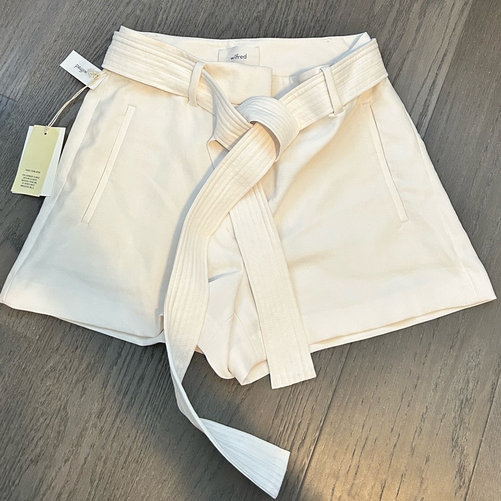 Aritzia Wilfred New Tie-Front Shorts
